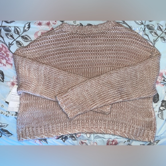 Women’s XS Melrose and Market Sweater- *NEVER WORN* - Picture 11 of 16